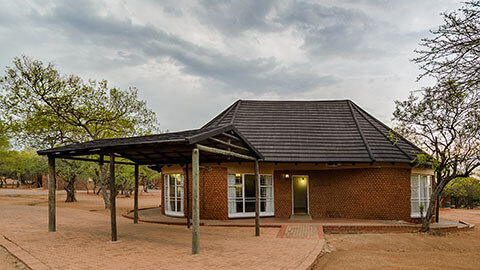 Four Bedroom Chalet with Patio