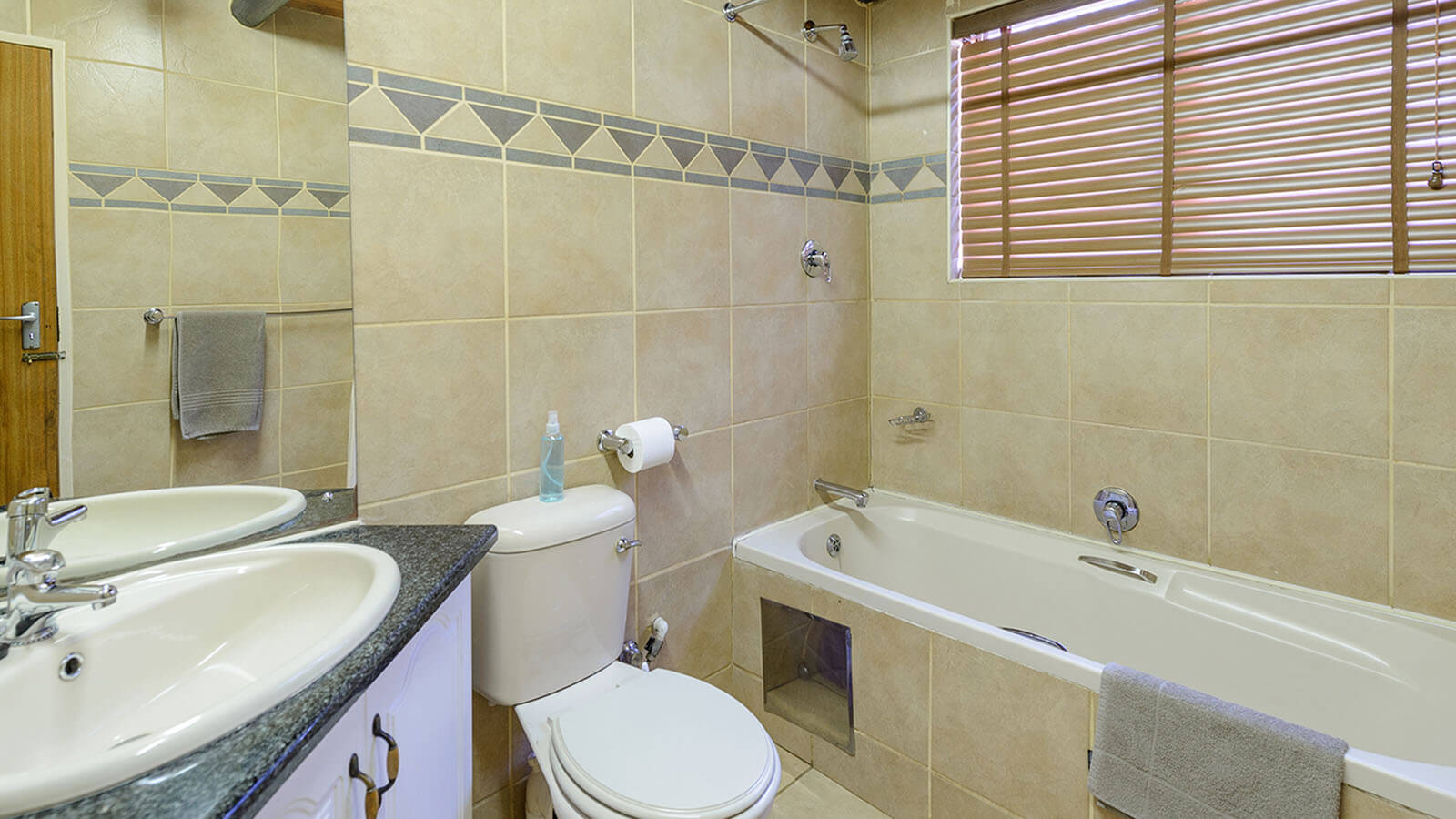 Studio Apartment with Patio