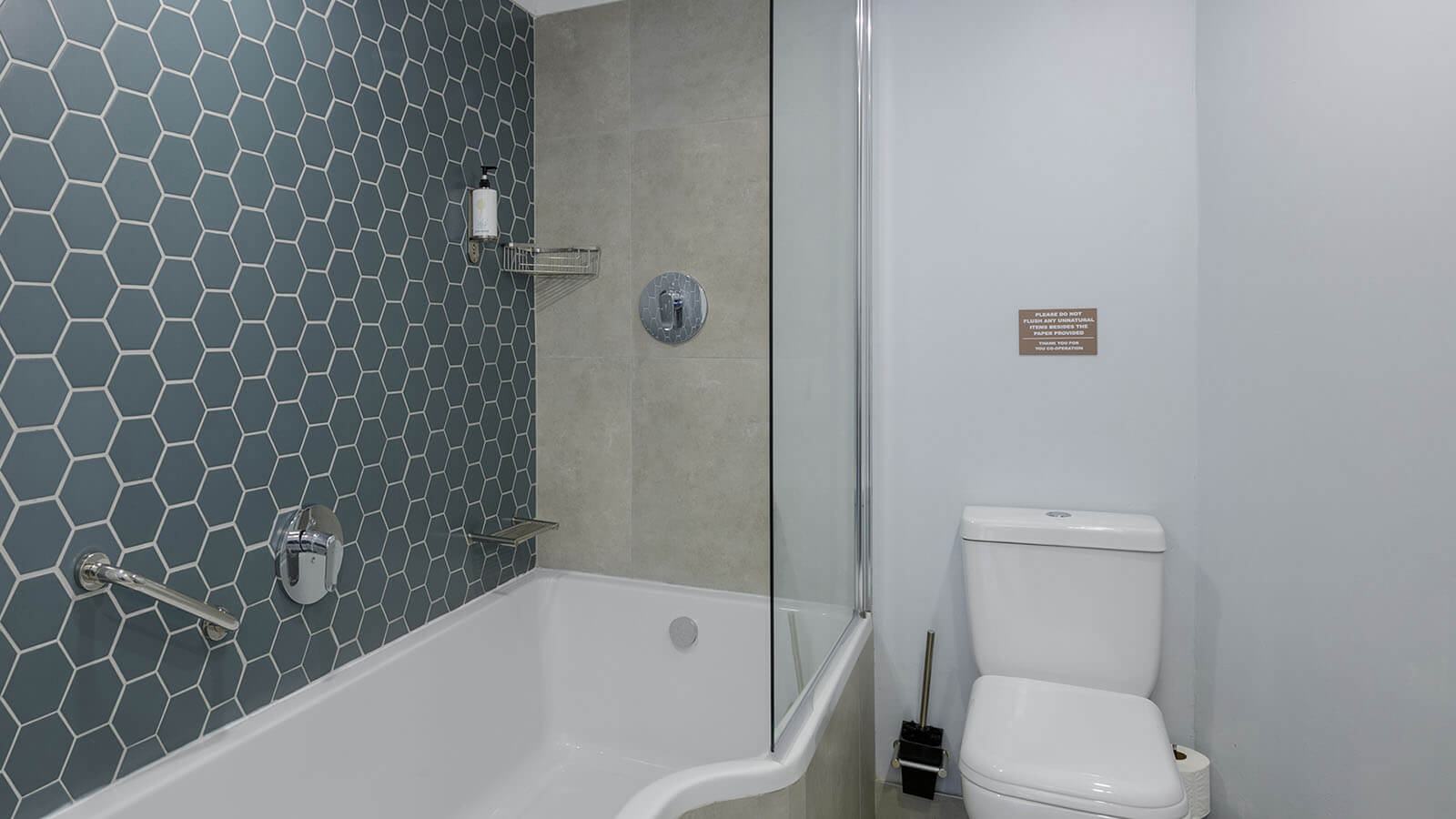 Three Bedroom Chalet with Patio