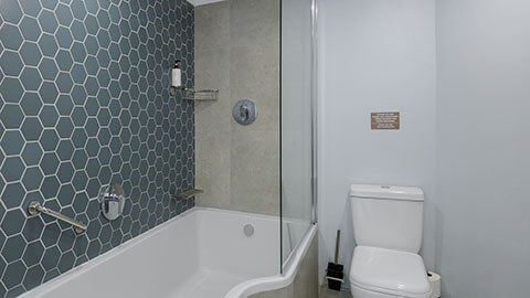 Three Bedroom Chalet with Patio